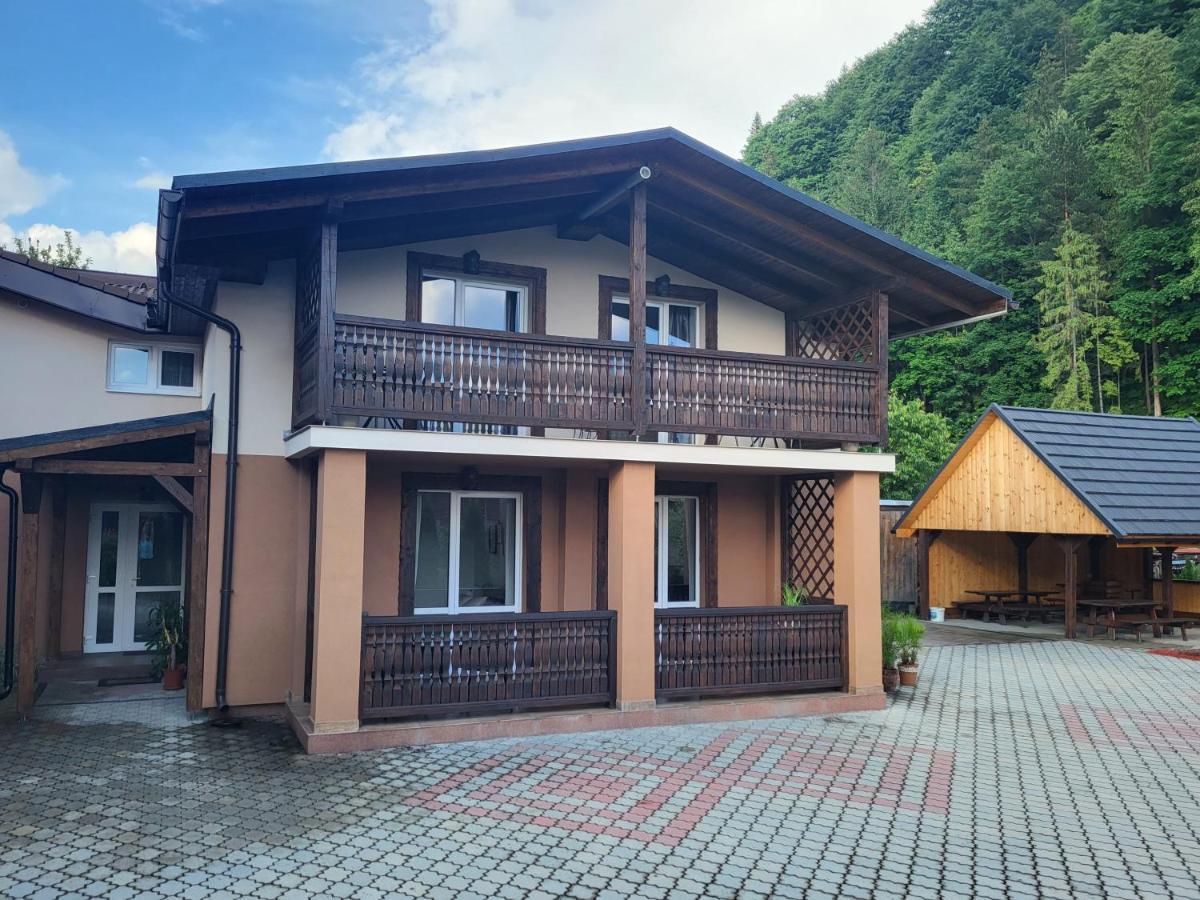 Penzion Jolla Červený Kláštor Exterior foto