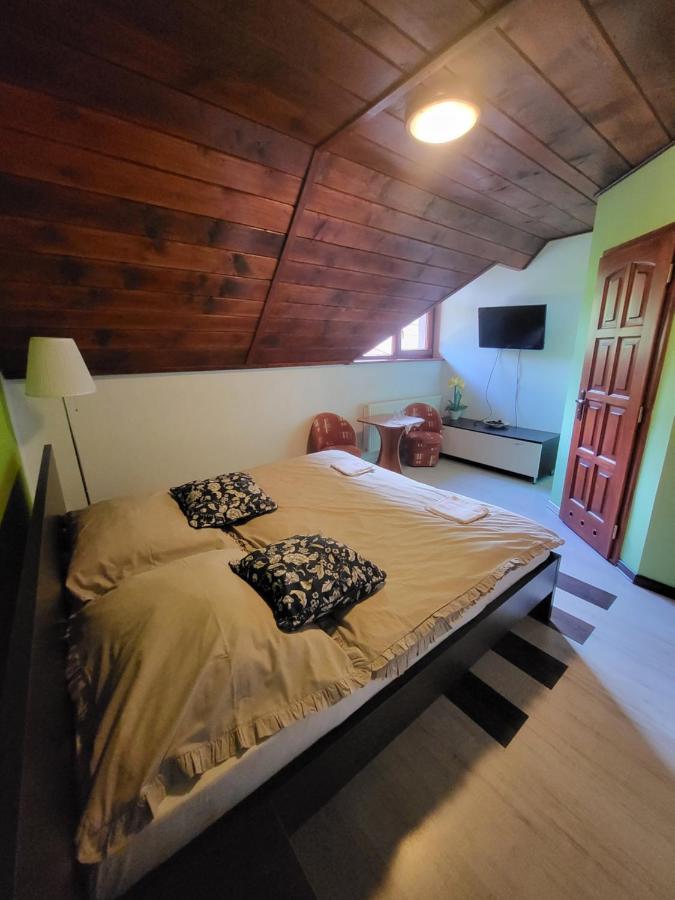 Penzion Jolla Červený Kláštor Exterior foto